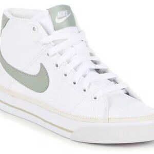 Nike Blazer Mid '77 Sneakers – Tan / Cream